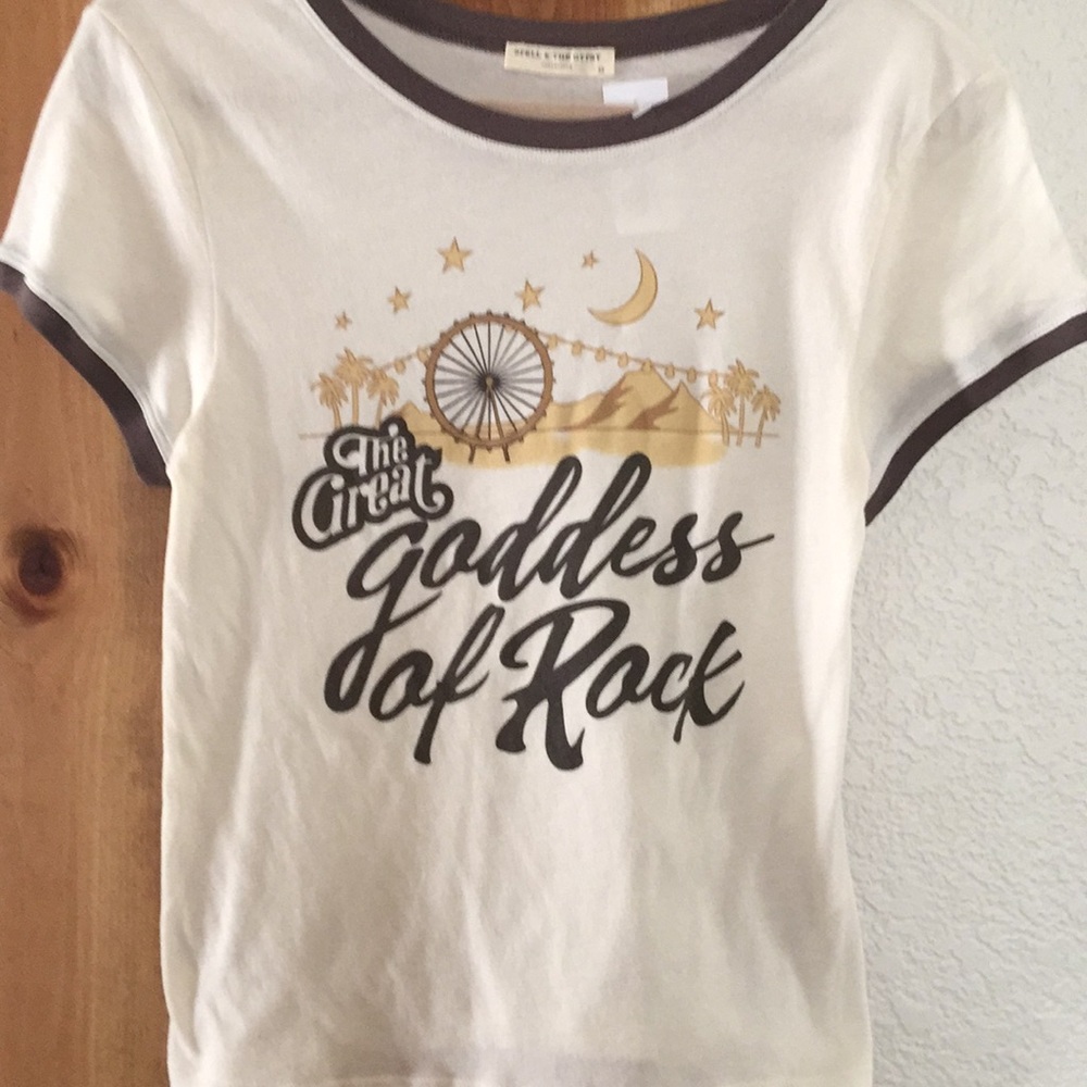 🌸SPELL🌸 goddess of rock t shirt